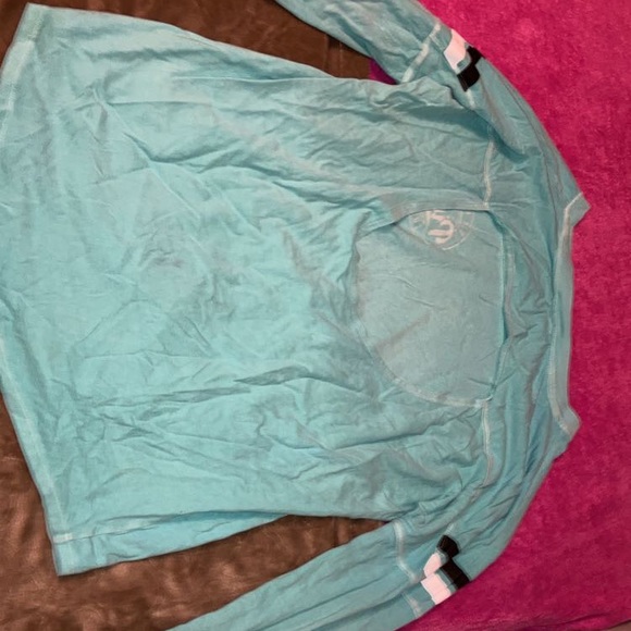 long sleeve shirt from pink with opening in back - Picture 2 of 2